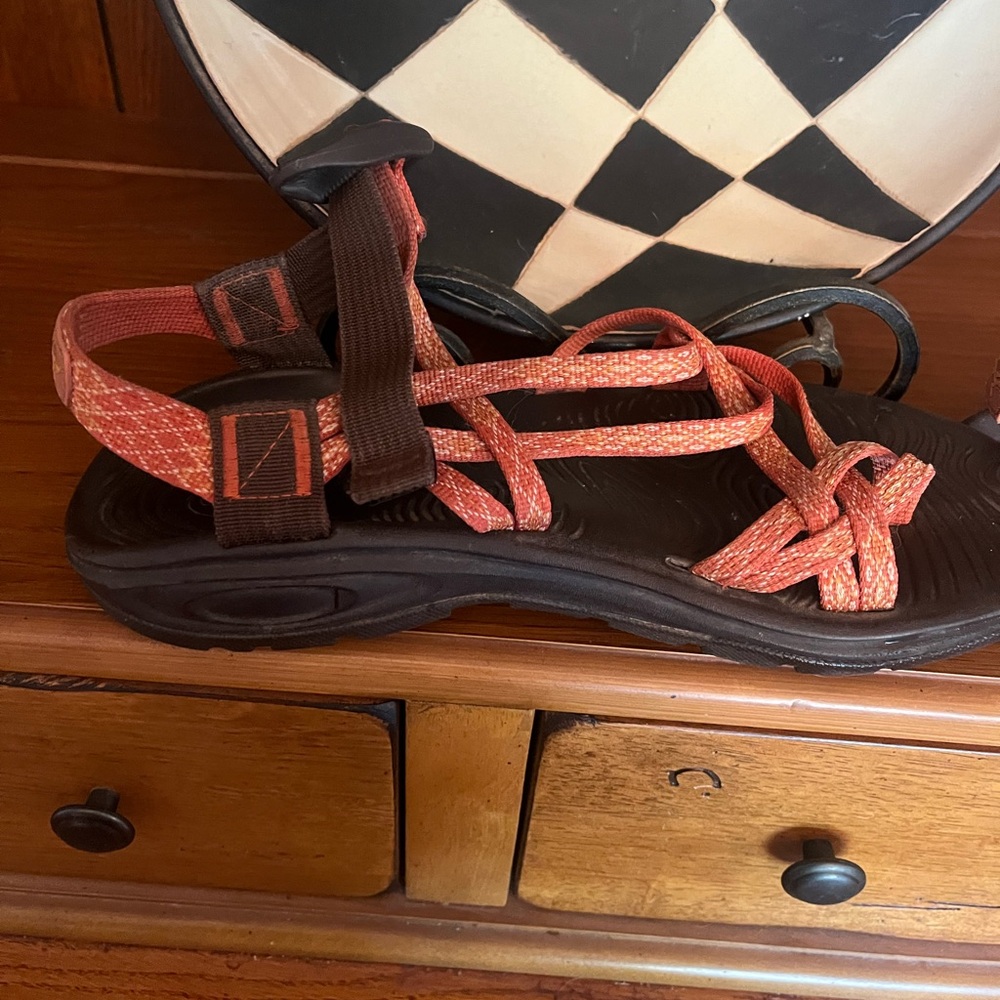 Chaco Z orange double strap adjustable hiking sandals, women’s size 8 eco step